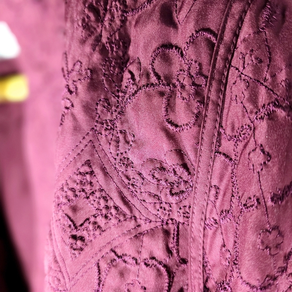 Alfred Dunner 10P Lightweight Quilted Maroon Jacket - Picture 3 of 6